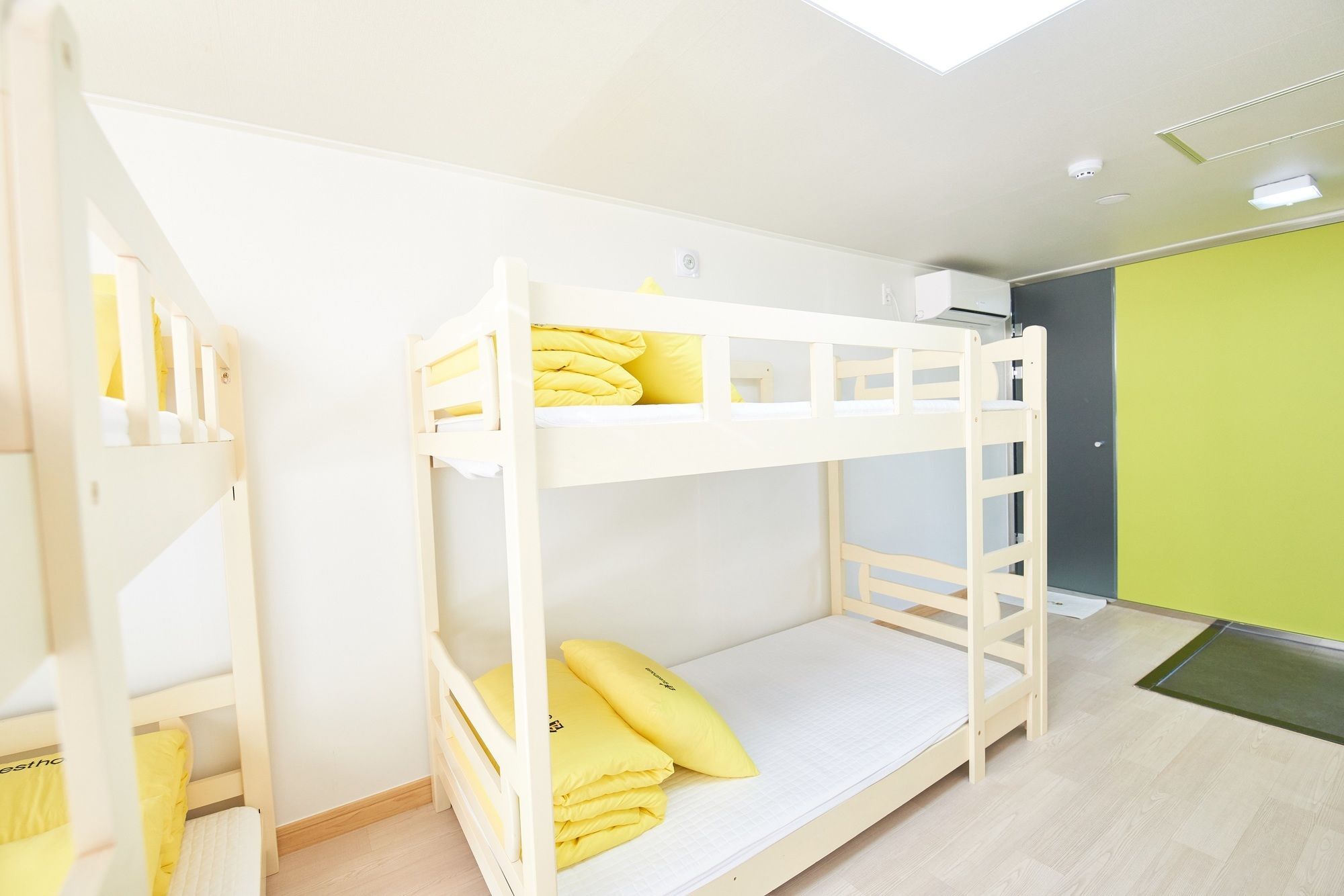 24 Guesthouse Jagalchi Busan Eksteriør billede
